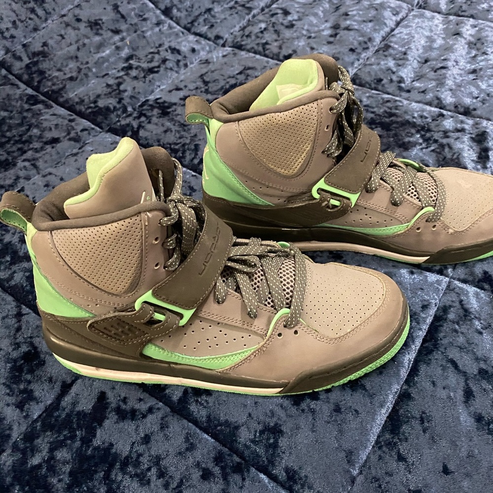 Jordan Flight - Picture 5 of 6